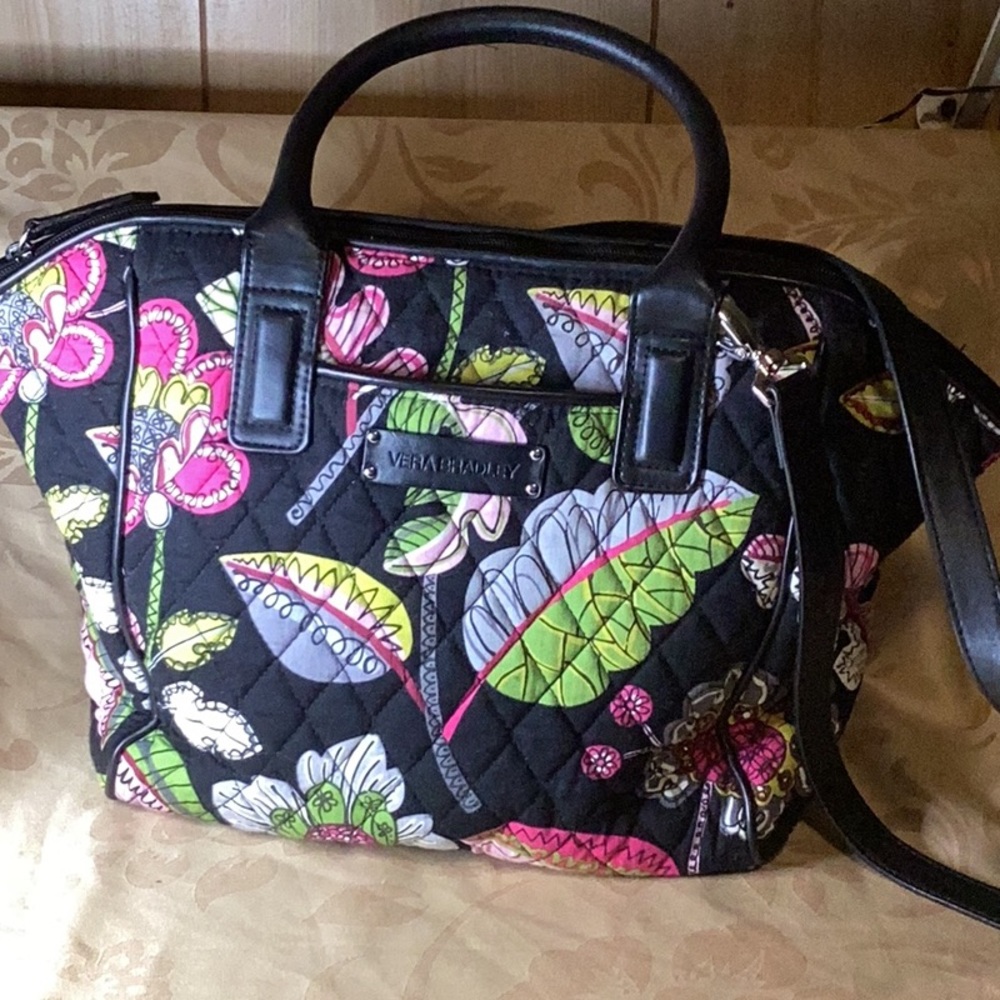 Vera Bradley Satchel 🌿